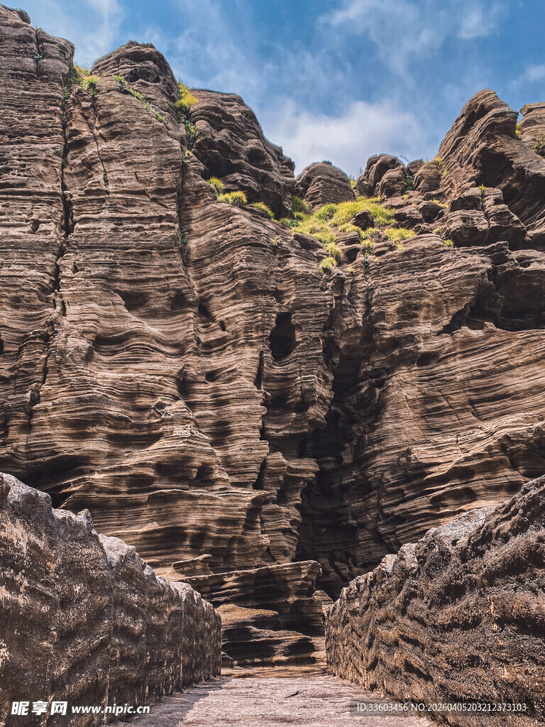 壮观层叠岩石地貌景观