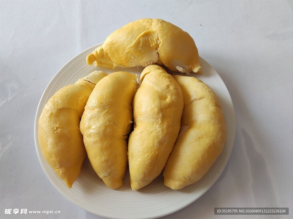 一盘美味的新鲜榴莲