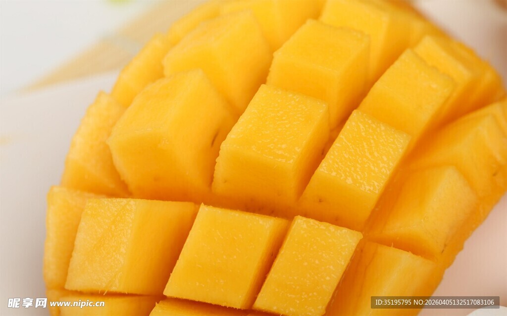 新鲜切块芒果果肉