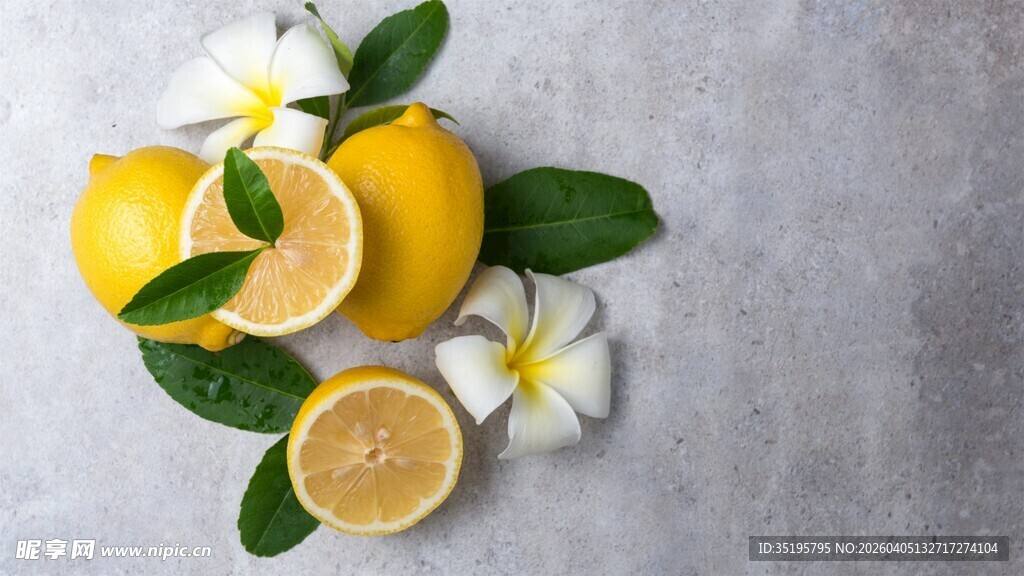 柠檬配花清新静物图