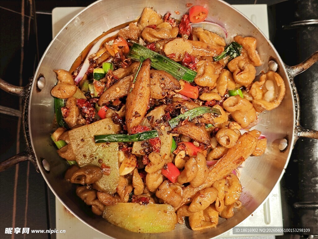 美味香辣干锅肥肠