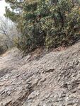 山间泥土地貌景观