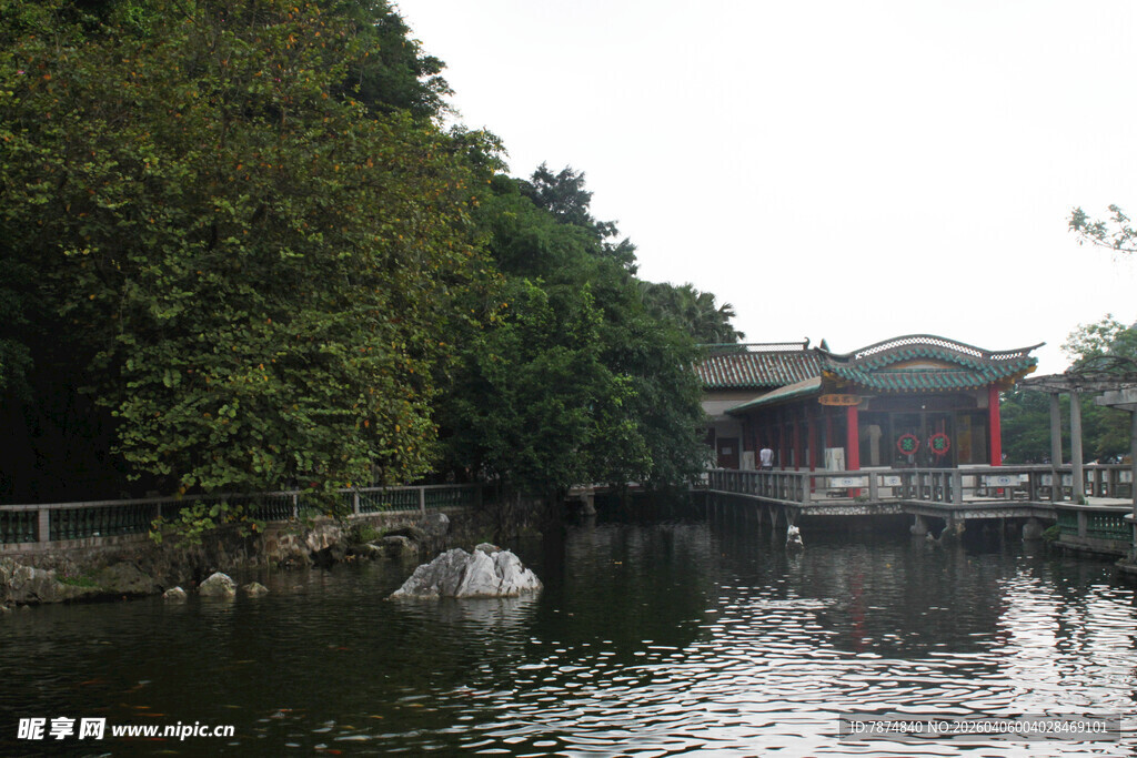 中式水乡景致 静谧古桥