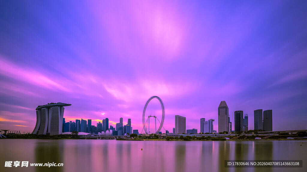 新加坡城市黄昏美丽天际线