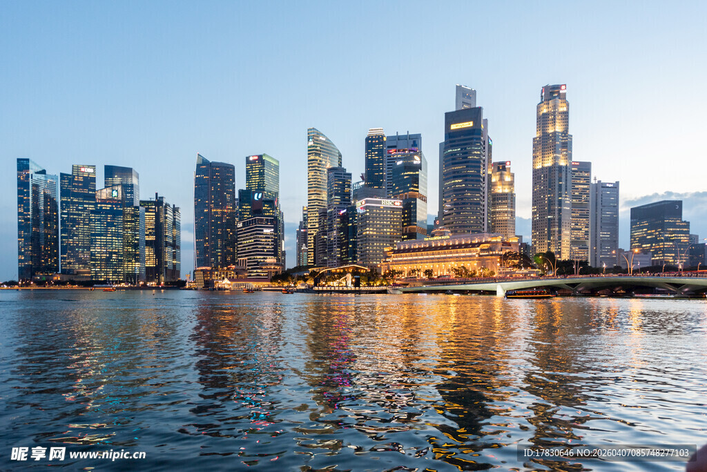 新加坡城市天际线滨水景观