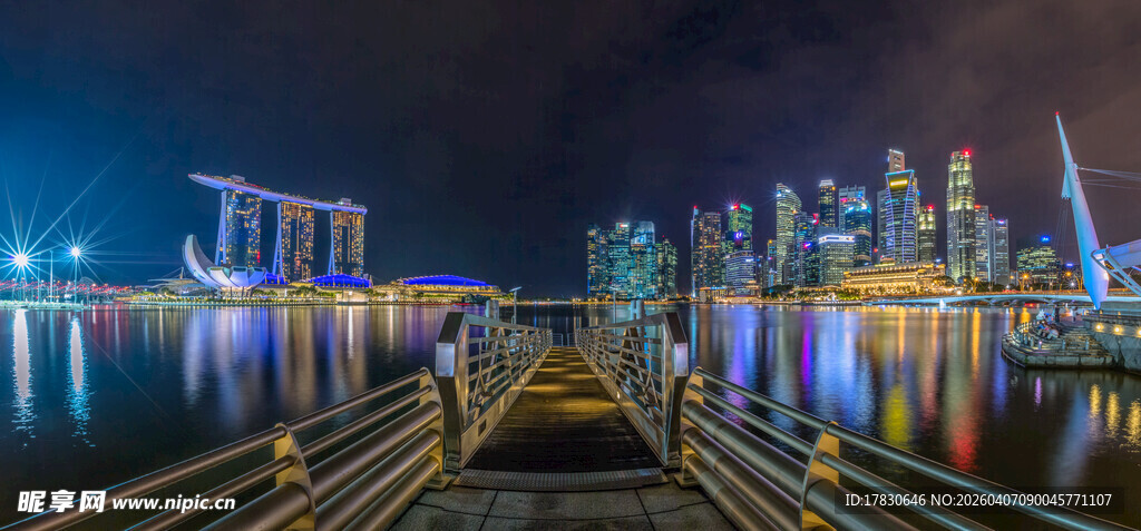 新加坡滨海夜景璀璨风光