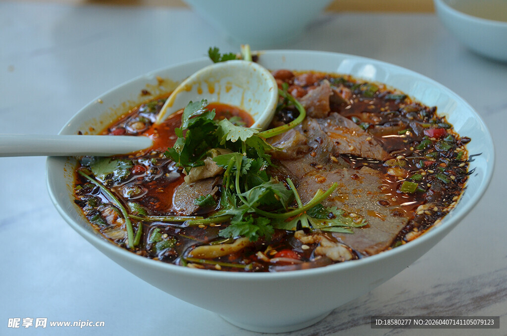 香辣爽口的特色风味米粉