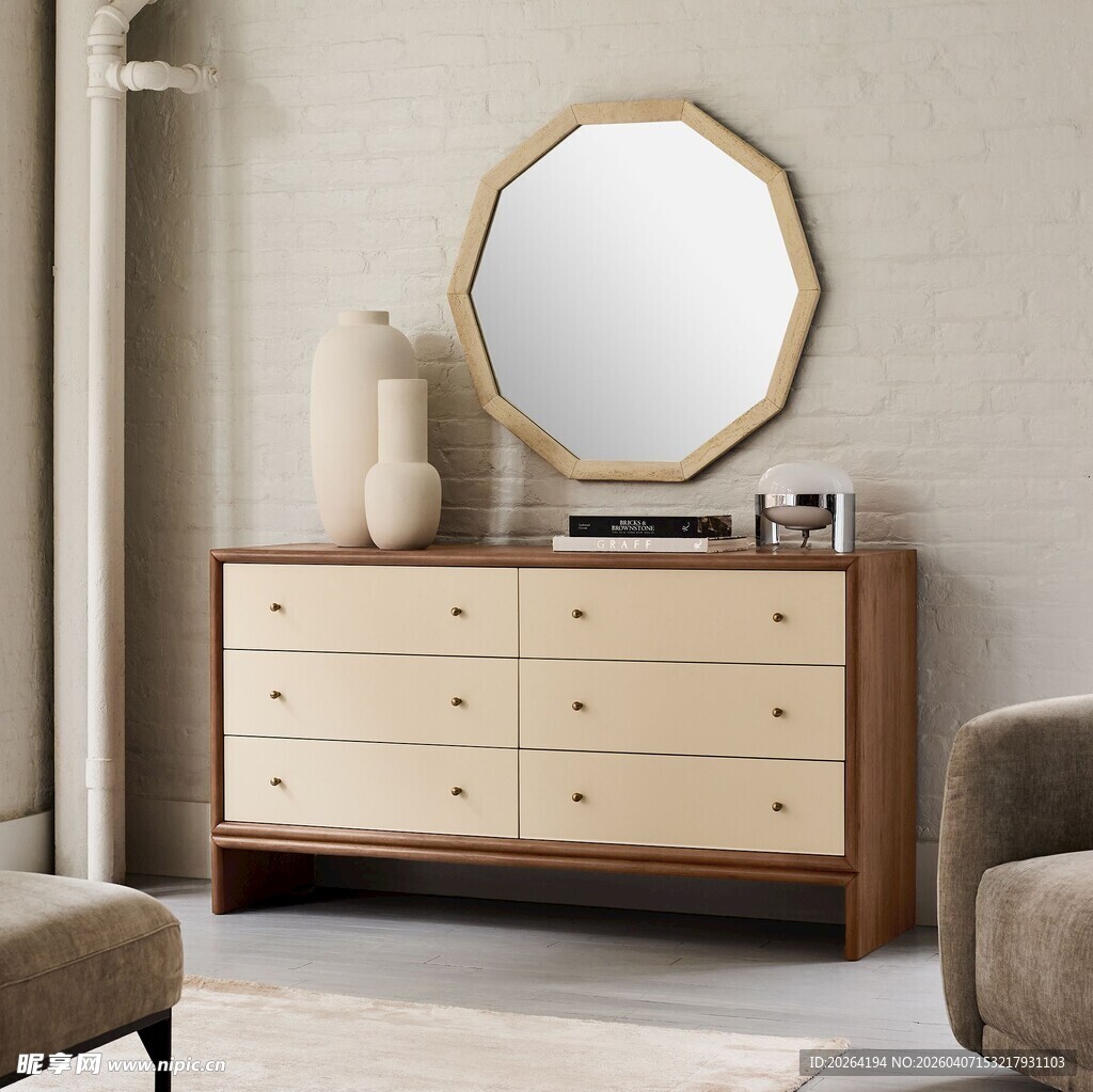 现代简约风格的梳妆台与镜