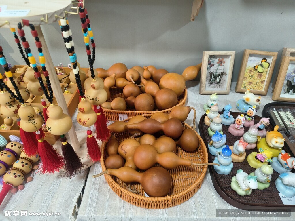 传统手工艺品展示