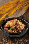石锅杂粮炖肉饭