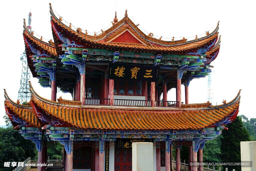 中式古典多层飞檐楼阁