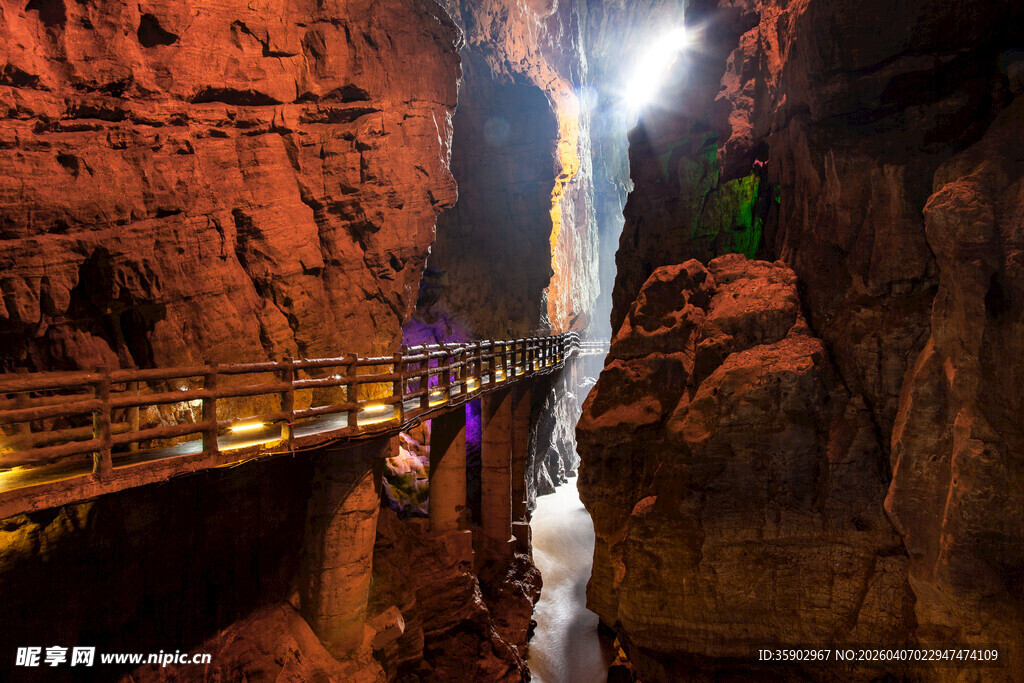 云南昆明九乡溶洞风景