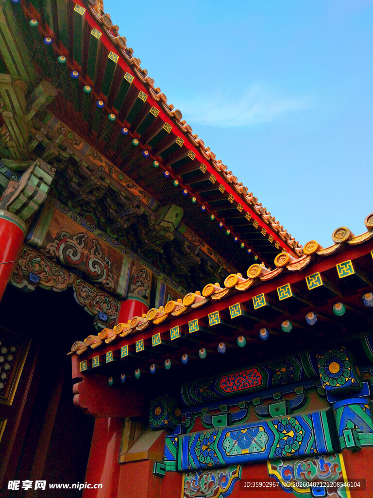 中式古建筑屋檐精美细节