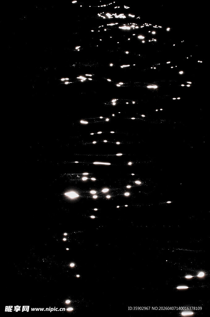 黑夜中闪烁的点点光斑