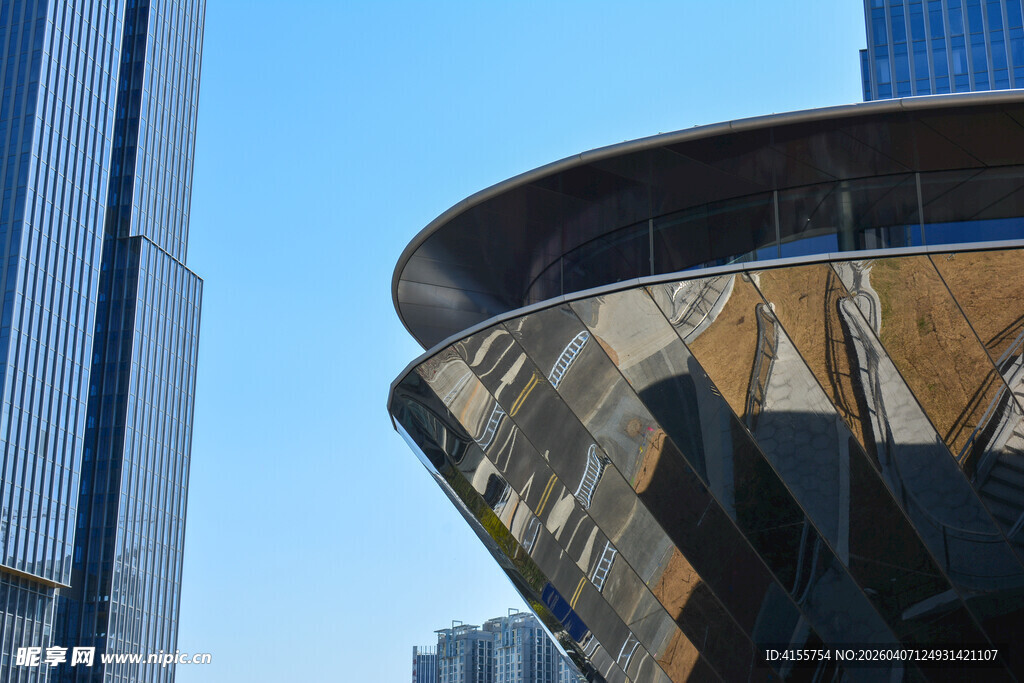 现代建筑外观独特景致