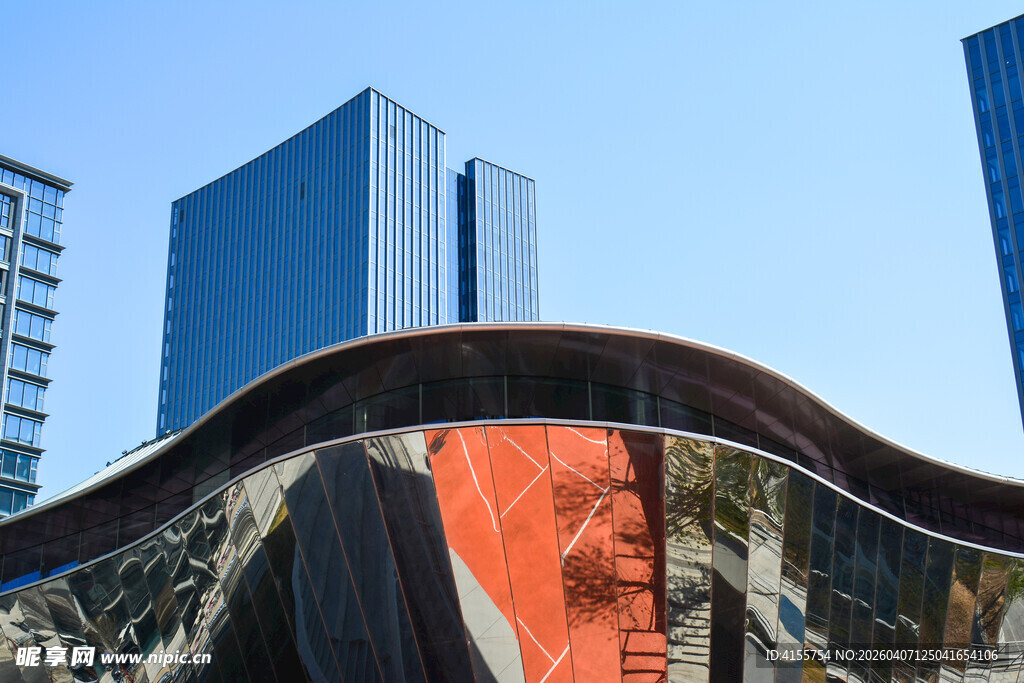 城市中的艺术雕塑景观