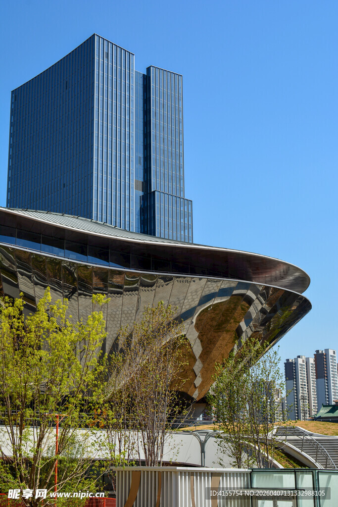 现代城市独特建筑景观