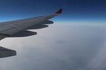 飞机机翼俯瞰云海美景