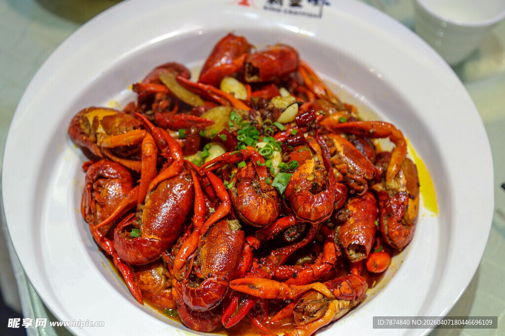香辣诱人的美味小龙虾