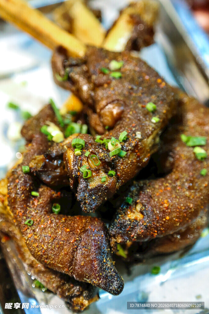 美味葱香卤排骨