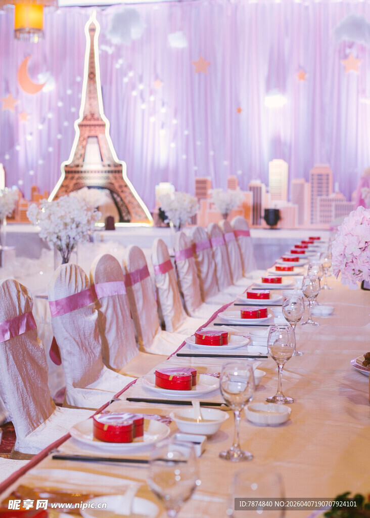浪漫法式主题宴会场景