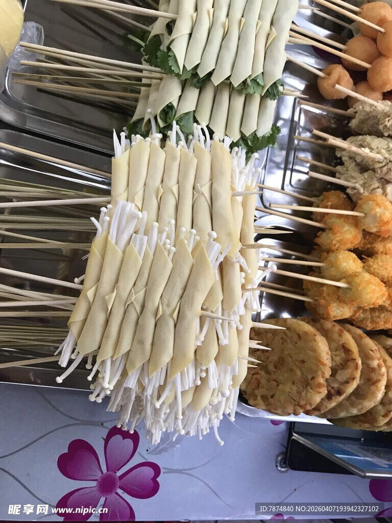 多样美味串串待品尝