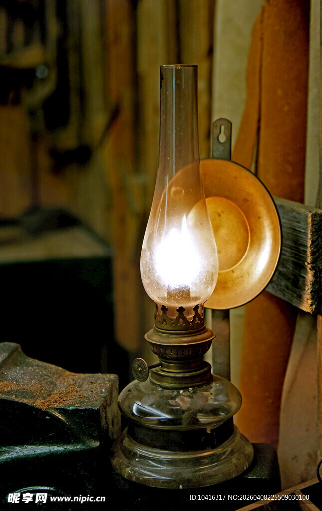 复古煤油灯