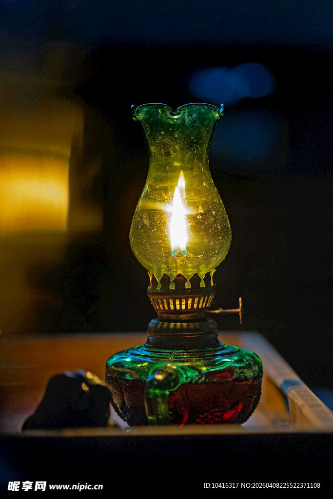 复古煤油灯