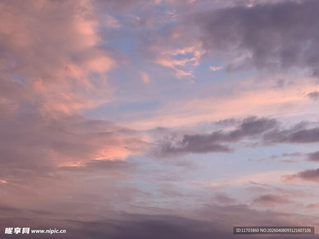 梦幻粉紫天空美景电脑壁纸
