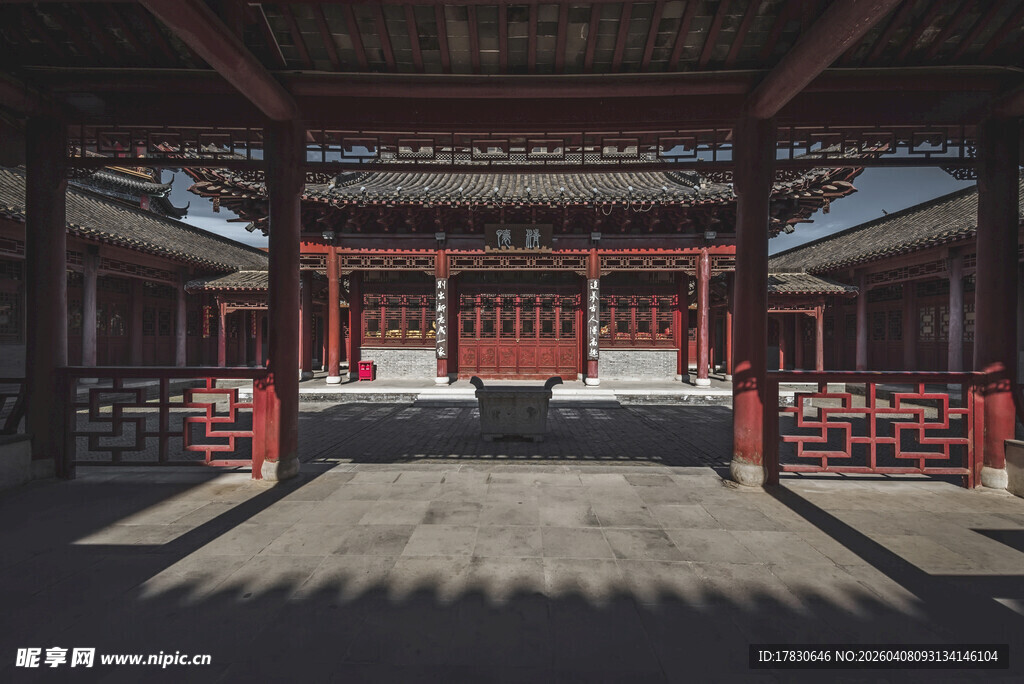 中式古建筑庭院内景