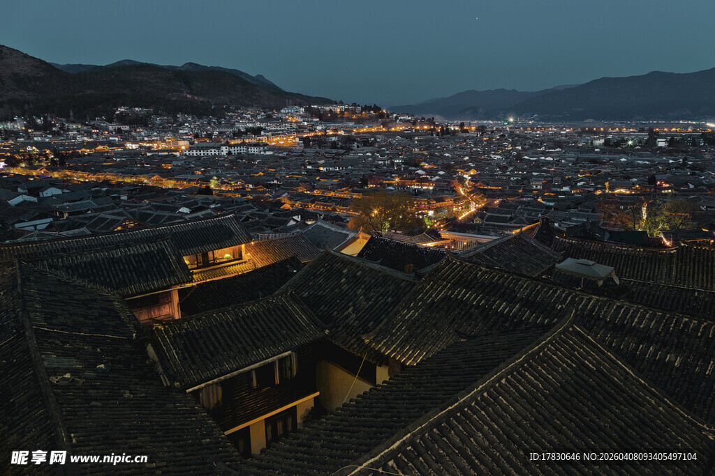 古城夜景俯瞰图