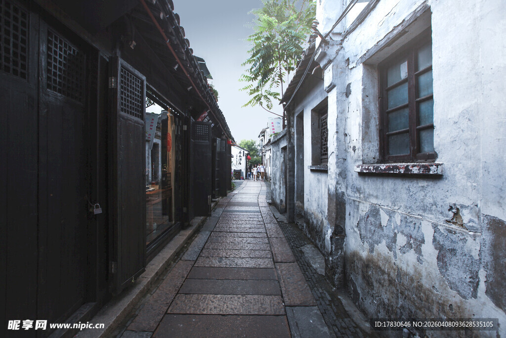 古巷幽径尽显岁月韵味