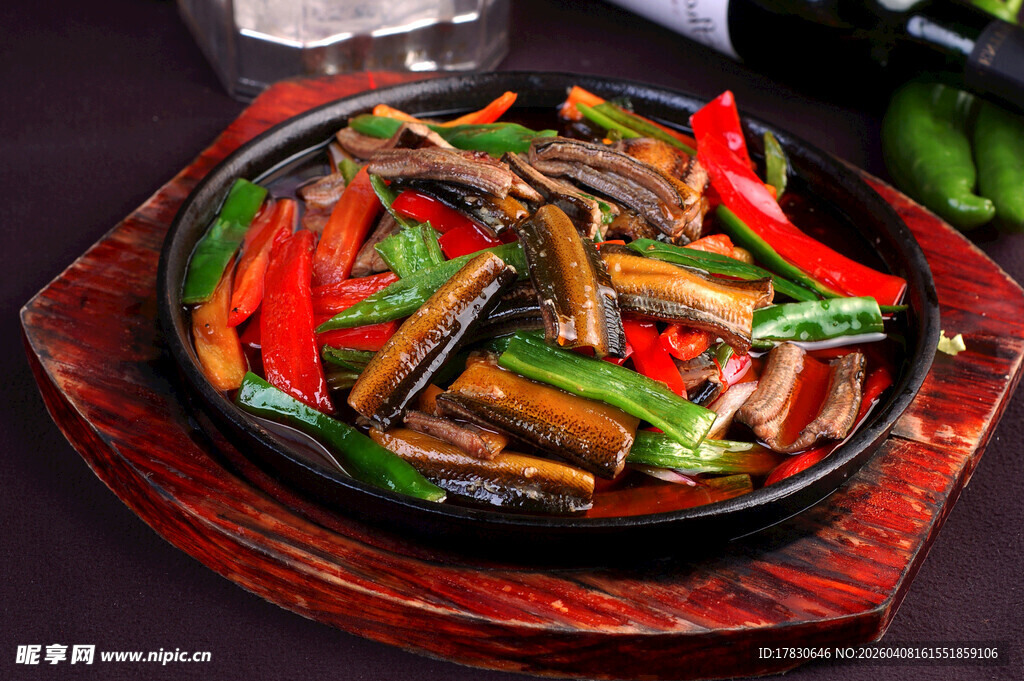 铁板红烧鳝鱼段