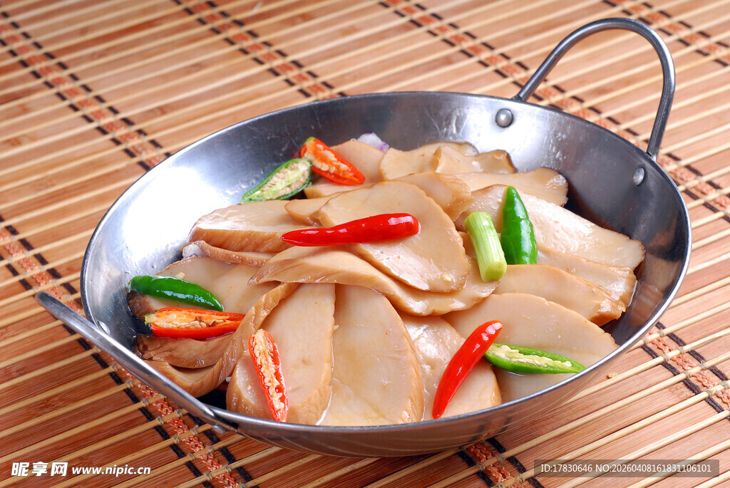 干锅鸡腿菇片