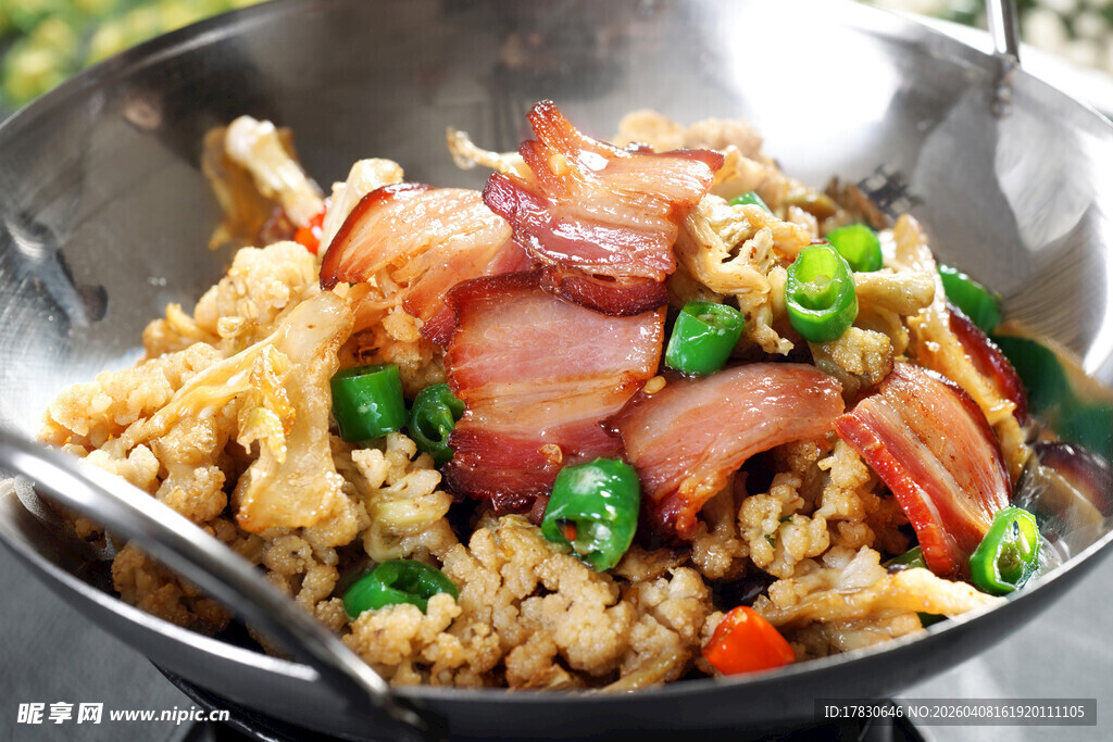 干锅花菜五花肉