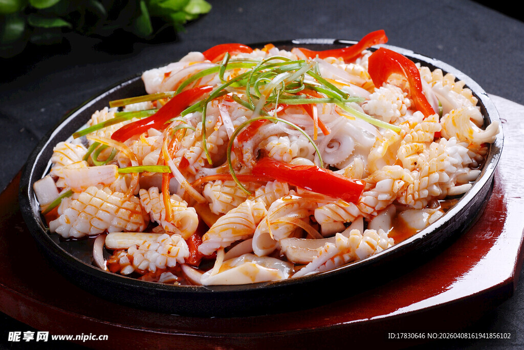 铁板香辣鱿鱼花