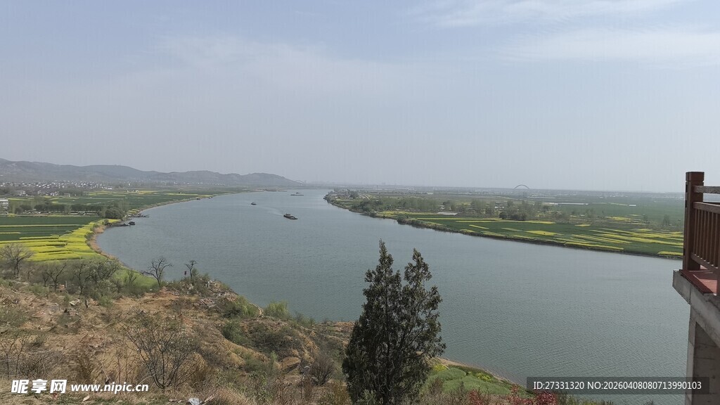 俯瞰宁静江河美景