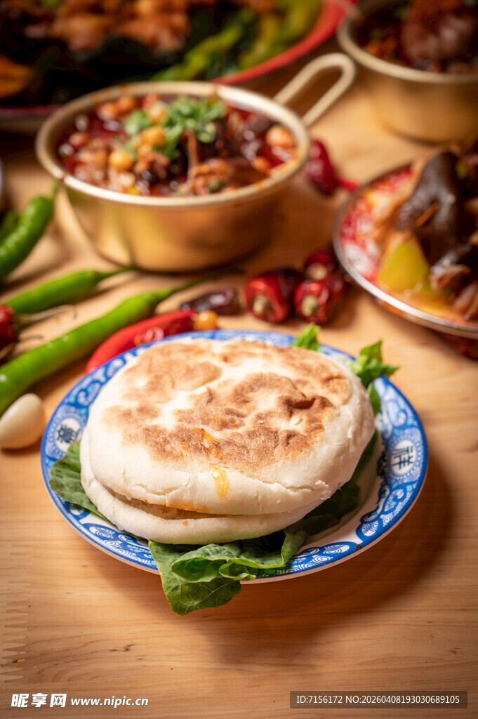 肉夹馍美味中式面饼与多样配菜
