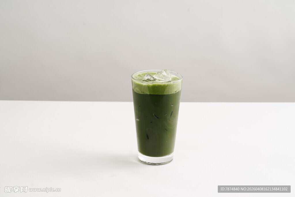绿色清新蔬菜汁饮品