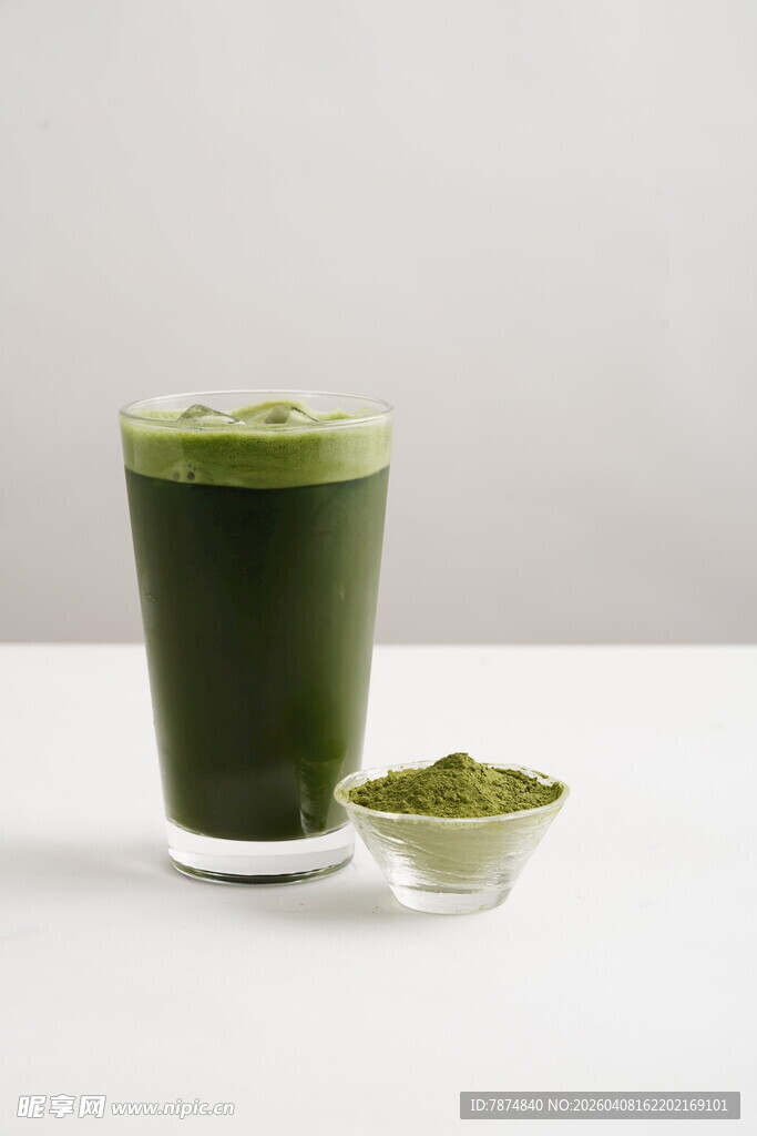 抹茶饮品与抹茶粉的搭配