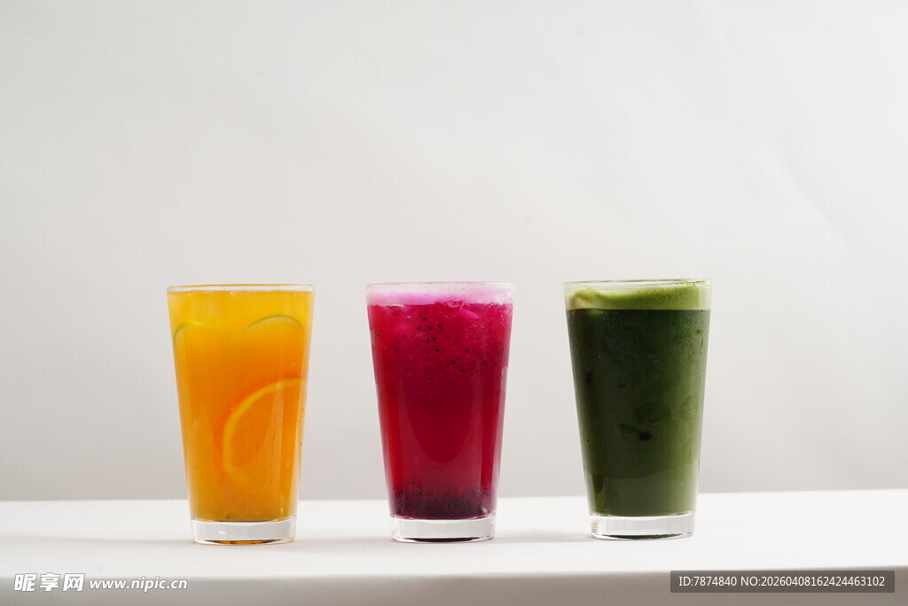 三色鲜榨果汁展示