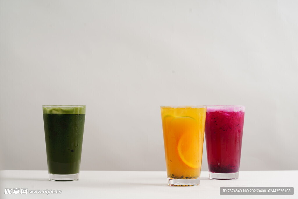 三色鲜榨果汁展示