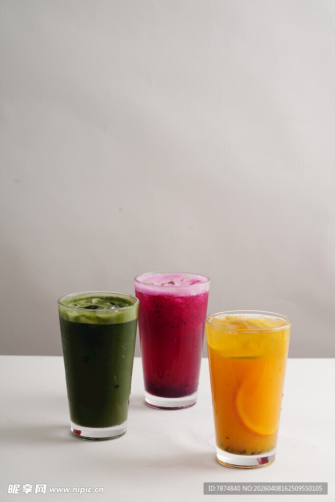 三色美味果蔬汁饮品