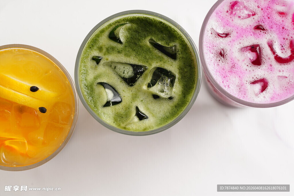 三色美味冰饮展示