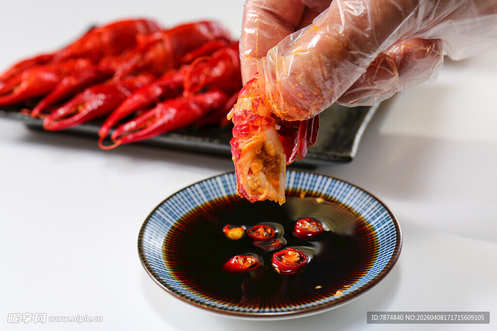 美味小龙虾蘸料特写