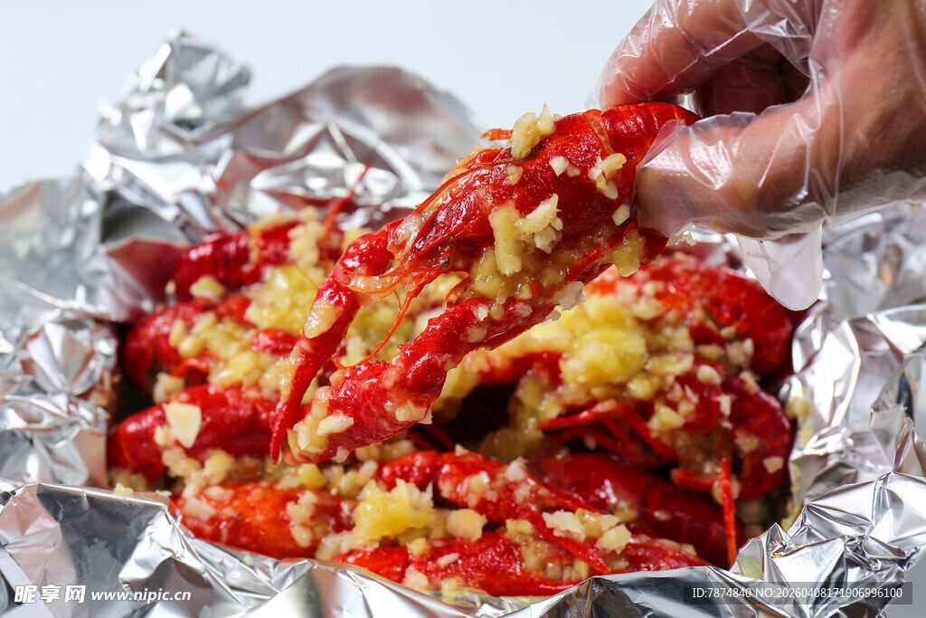 美味蒜蓉小龙虾诱人时刻