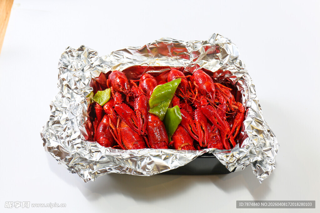 锡纸包裹的美味小龙虾