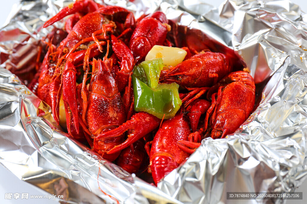 锡纸包裹的美味小龙虾