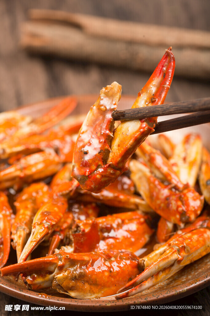 美味香辣蟹钳特写