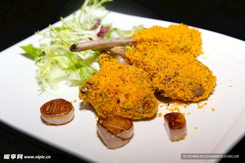 香酥炸物配清新蔬菜